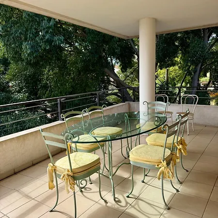 Апартаменты Spacious Luxury Apt, 12 Min Walk To Croisette And Conf Centre Канны